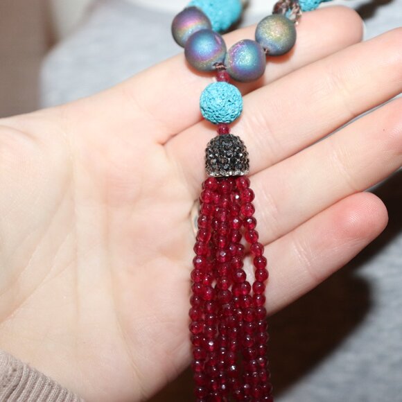 Beautiful natural stone necklace with beautiful beads and tassel 30" - Picture 2 of 6